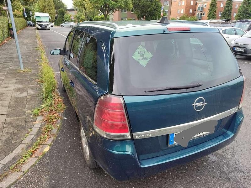 Gebraucht Opel Zafira 120 PS (88 kW) 2007 Van / Kleinbus
