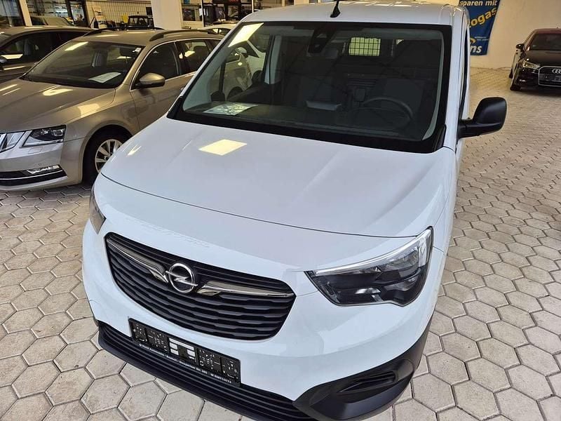 Gebraucht Opel Combo Selection 110 PS (80 kW) 2020 White jade Van / Kleinbus
