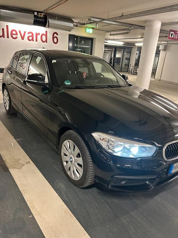 Gebraucht BMW 116 116 PS (85 kW) 2018 Schwarz Kleinwagen