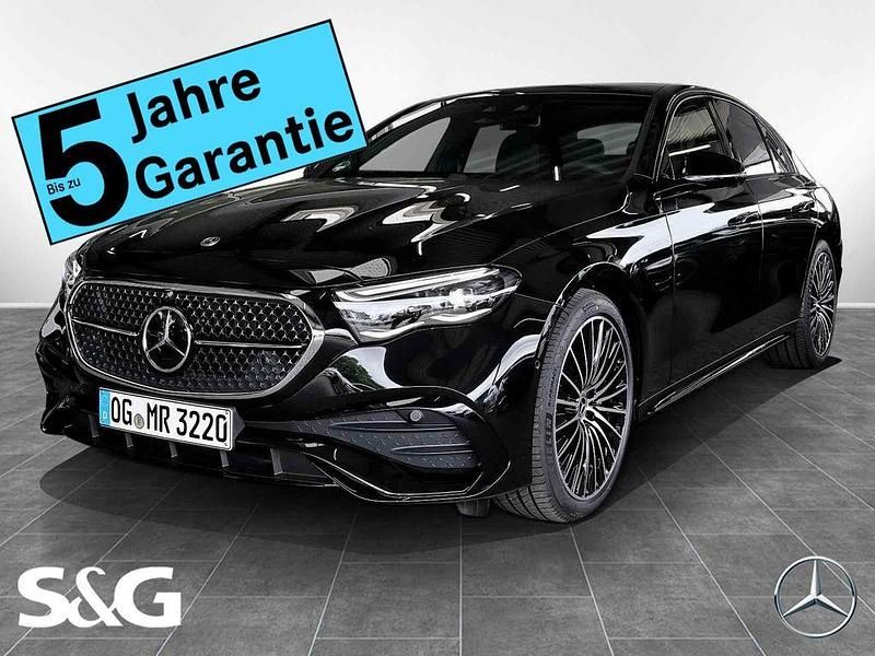 Metalliclack obsidianschwarz Gebraucht 2025 Mercedes E220 AMG Limousine | 67.499 € - Bild 1/4