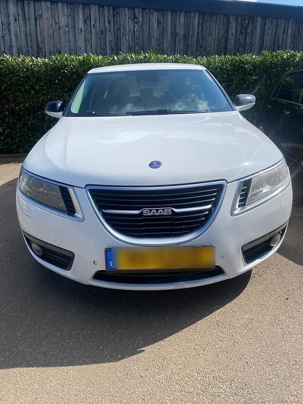 Weiß Gebraucht 2010 Saab 9-5 Limousine | 6.500 € - Bild 1/4