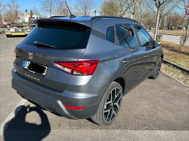 Gebraucht Seat Arona Style 116 PS (85 kW) 2018 Grau SUV