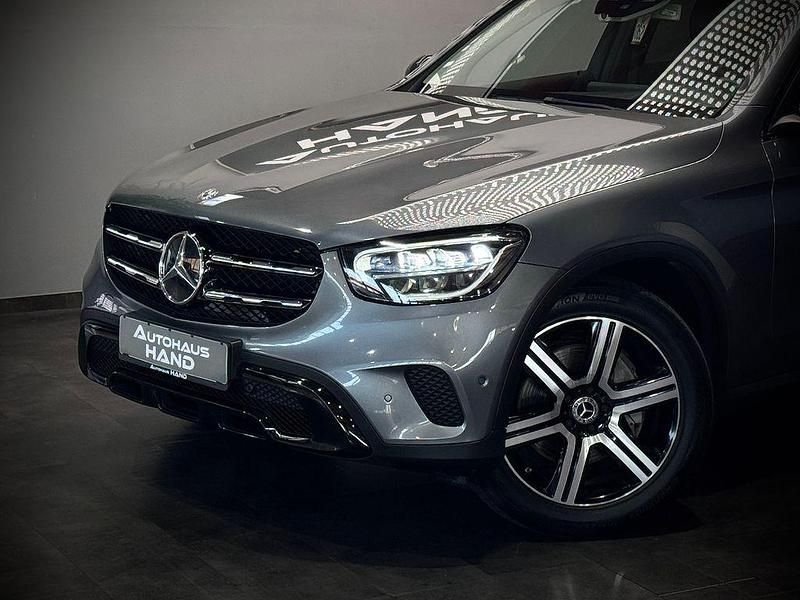 Gebraucht Mercedes GLC300 Night 245 PS (180 kW) 2019 Grau SUV