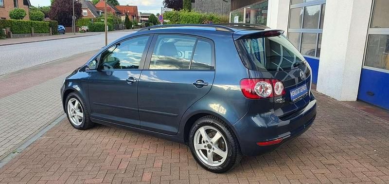 Gebraucht VW Golf VI Comfortline 102 PS (75 kW) 2010 Bluegraphit perleffekt Kleinwagen