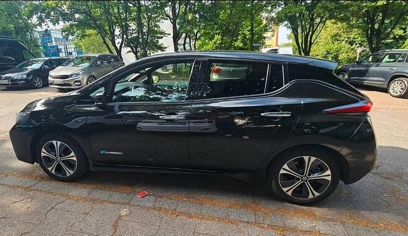 Gebraucht Nissan Leaf 360º 110 kW (150 PS) 2020 Schwarz Kleinwagen