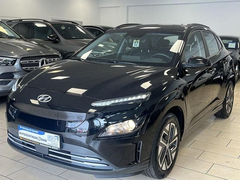 Schwarz Gebraucht 2022 Hyundai Kona SUV | 15.500 € (Superpreis) - Bild 1/4