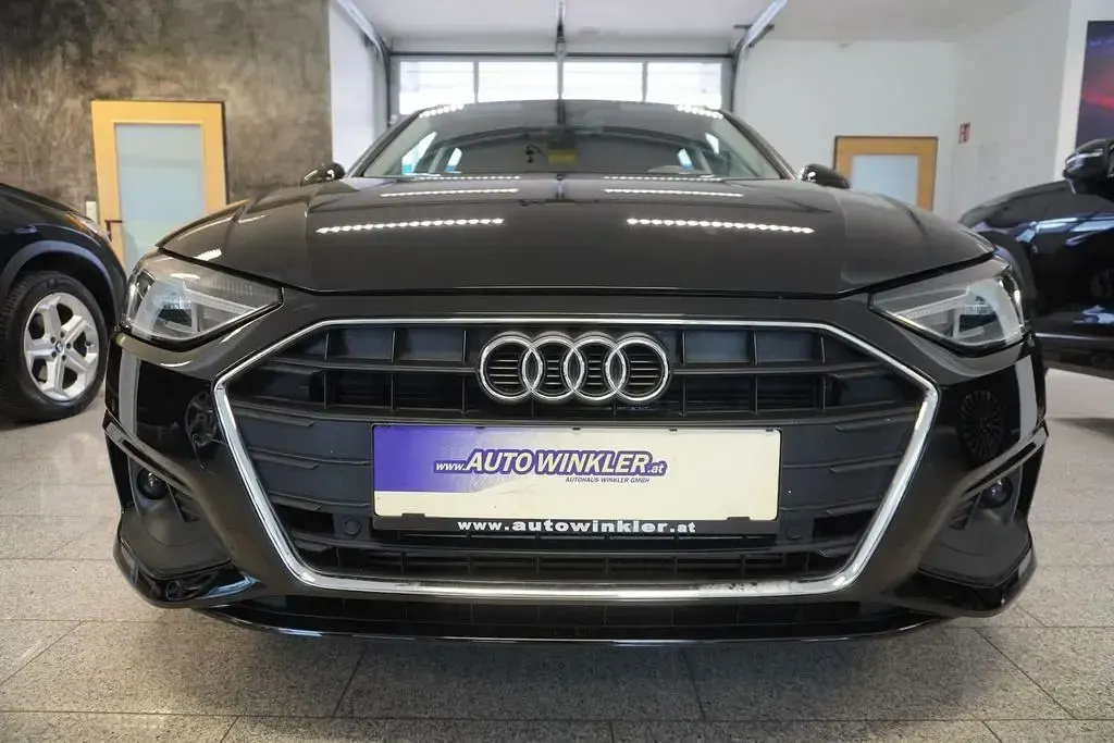 Gebraucht Audi A4 Business 150 PS (110 kW) 2022 Schwarz Kombi