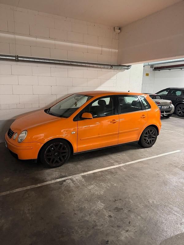 Orange Gebraucht 2004 VW Polo Kleinwagen | 3.000 € (Teuer) - Bild 1/4