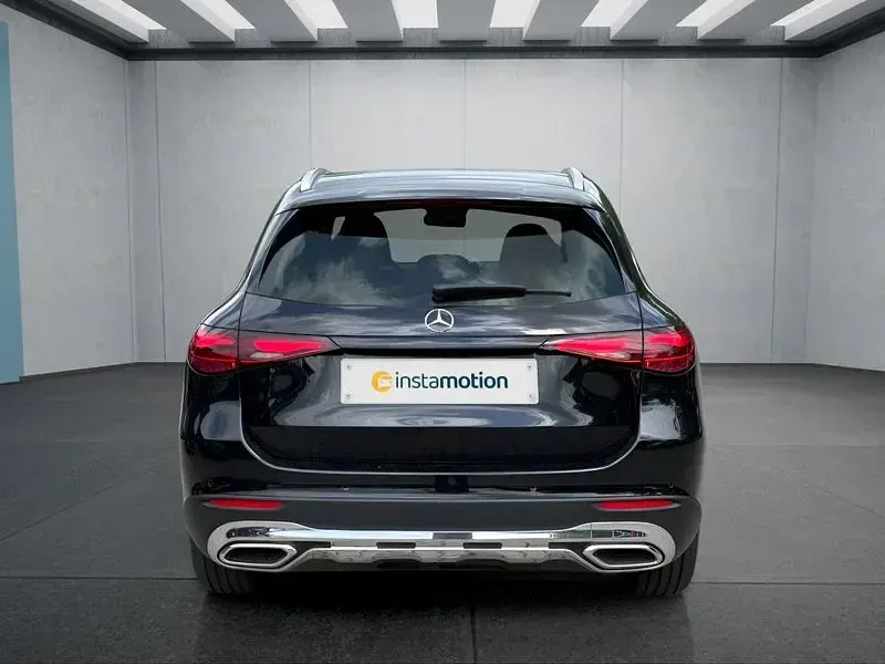Gebraucht Mercedes GLC220 197 PS (144 kW) 2025 Schwarz SUV