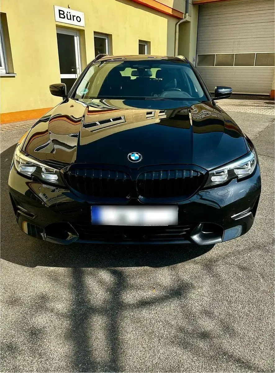 Gebraucht BMW 320 Shadowline 190 PS (139 kW) 2019 Schwarz Kombi