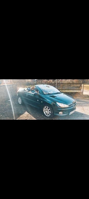 Gebraucht Peugeot 206 CC Roland Garros 109 PS (80 kW) 2004 Grün Cabrio