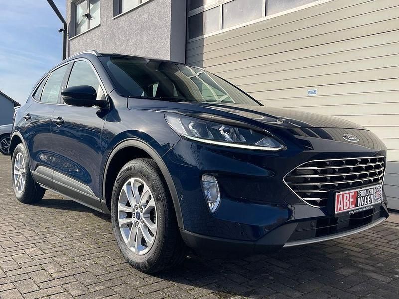 Gebraucht Ford Kuga Titanium 120 PS (88 kW) 2022 Blazer blue SUV