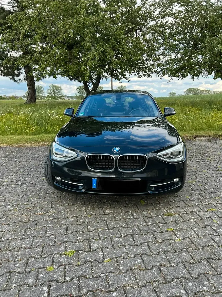 Gebraucht BMW 120 Sport Line 135 PS (99 kW) 2013 Schwarz Kleinwagen