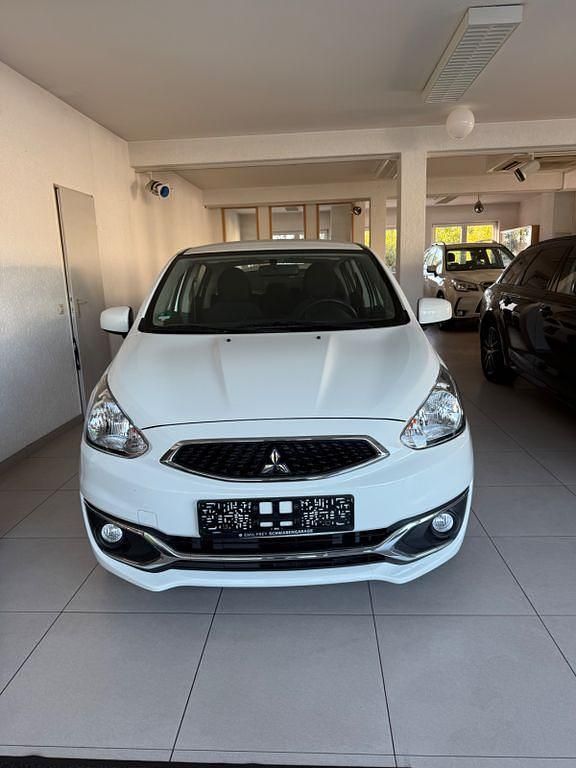 Weiß Gebraucht 2019 Mitsubishi Space Star Basis Limousine | 6.300 € (Fairer Preis) - Bild 1/4