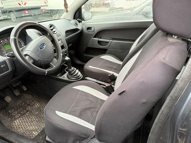 Gebraucht Ford Fiesta 60 PS (44 kW) 2006 Grau Kleinwagen