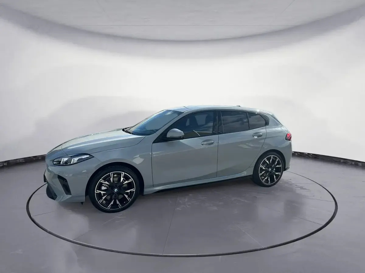 Gebraucht BMW 123 M Sport 218 PS (160 kW) 2026 Grau Kleinwagen