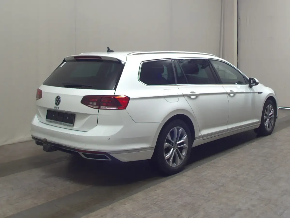 Gebraucht VW Passat GTE 218 PS (160 kW) 2021 Weiss Kombi