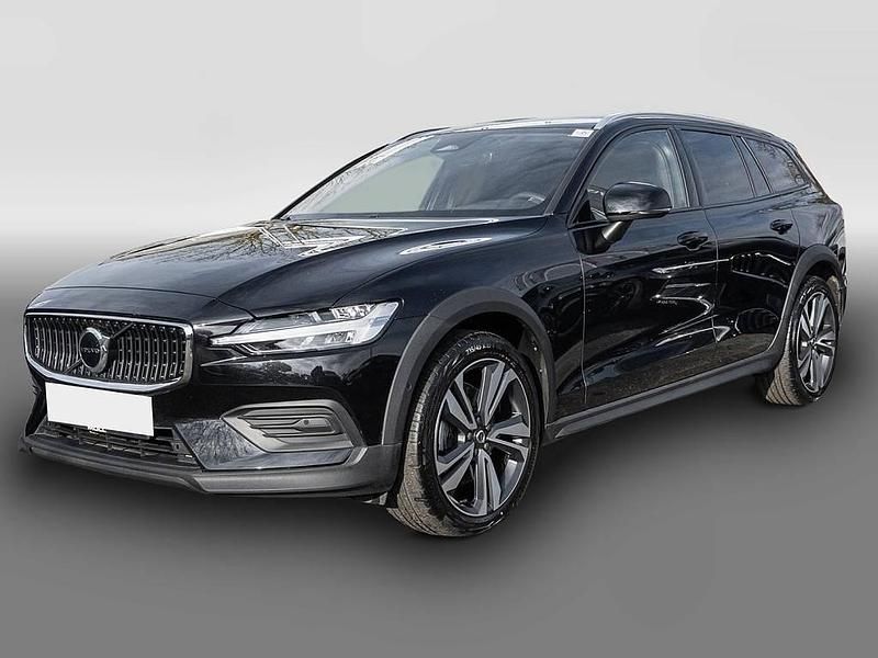 Gebraucht Volvo V60 CC Plus 197 PS (144 kW) 2023 Schwarz Kombi