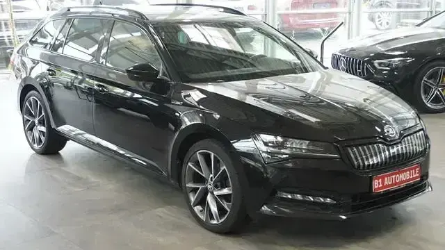 Gebraucht Skoda Superb SportLine 218 PS (160 kW) 2022 Schwarz Kombi