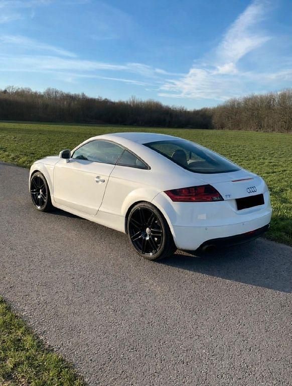 Gebraucht Audi TT S-Line 160 PS (117 kW) 2010 Weiß Coupé