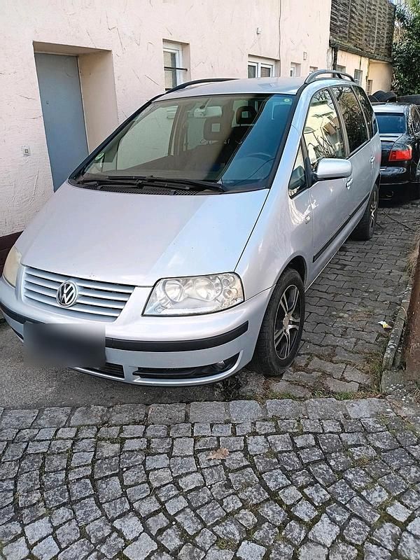 Gebraucht VW Sharan 131 PS (96 kW) 2003 Silber Van / Kleinbus