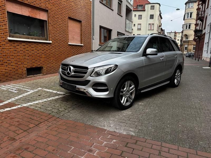 Gebraucht Mercedes GLE350 258 PS (189 kW) 2016 Silber SUV