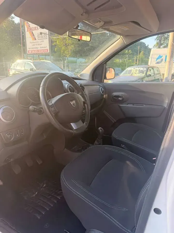 Gebraucht Dacia Dokker Stepway 102 PS (75 kW) 2016 Weiß Van / Kleinbus