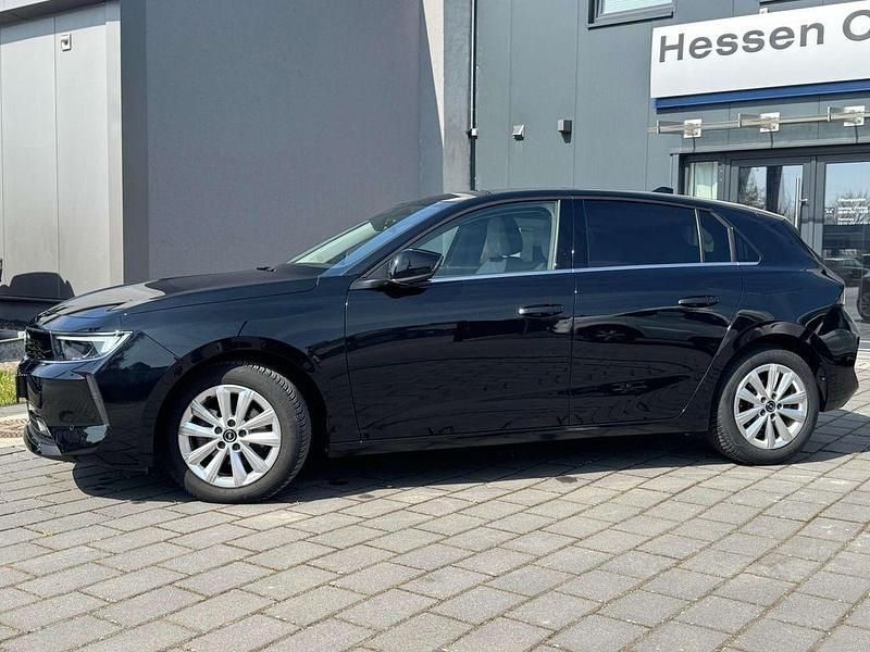 Gebraucht Opel Astra Elegance 131 PS (96 kW) 2023 Schwarz Limousine