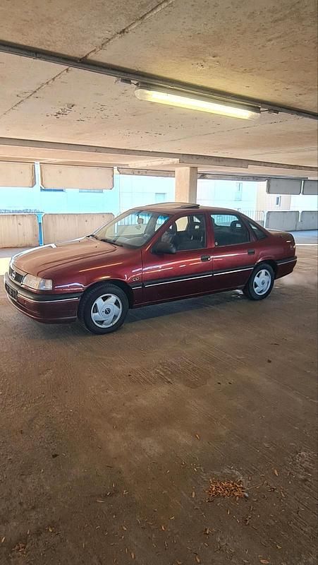 Gebraucht Opel Vectra 115 PS (84 kW) 1994 Rot Limousine