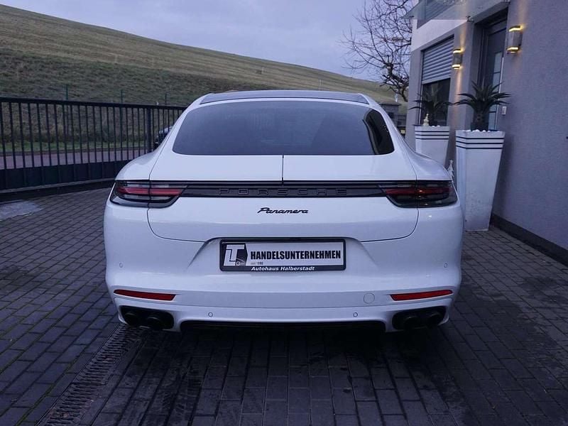 Gebraucht Porsche Panamera 421 PS (309 kW) 2017 Cararaweiss Limousine