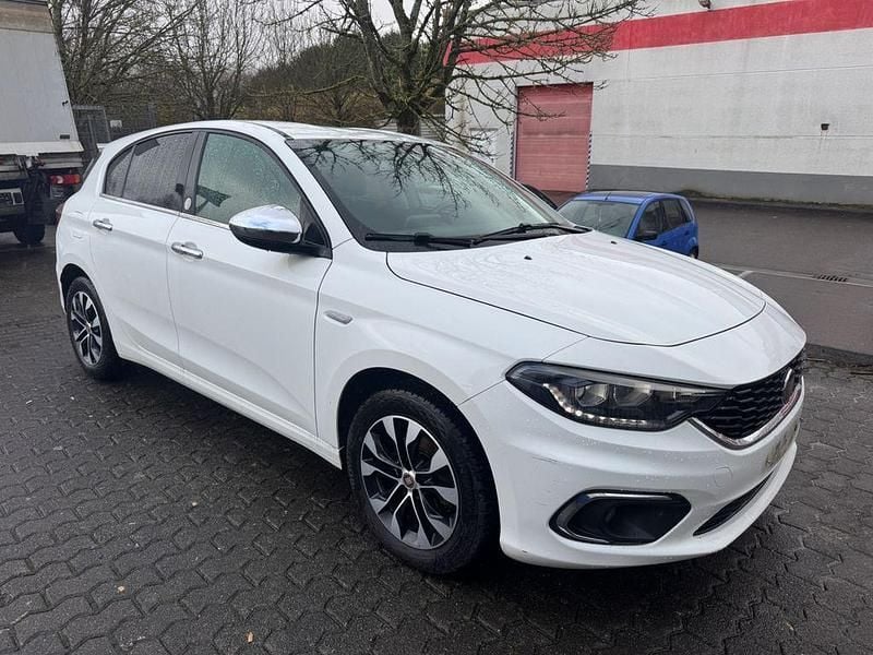 Gebraucht Fiat Tipo Mirror 120 PS (88 kW) 2020 Weiß Limousine