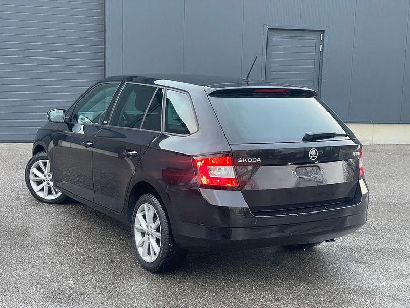 Gebraucht Skoda Fabia Joy 90 PS (66 kW) 2016 Schwarz Kombi