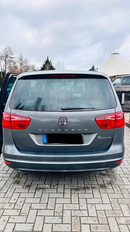 Gebraucht Seat Alhambra 140 PS (102 kW) 2013 Grau Van / Kleinbus