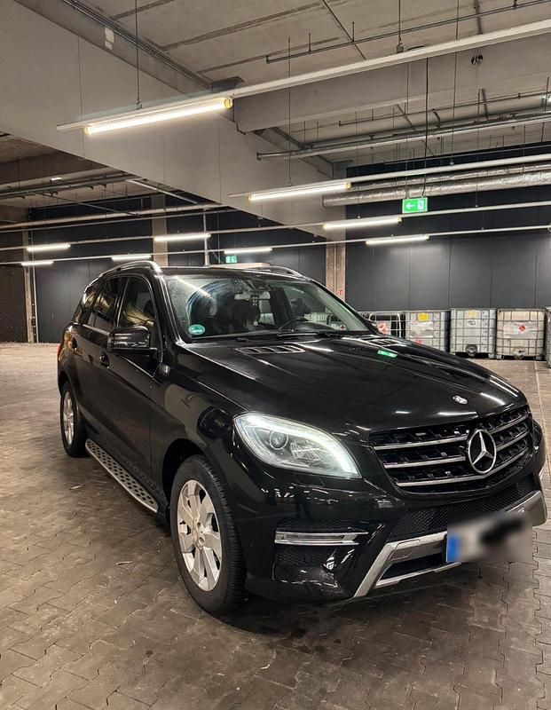 Gebraucht Mercedes ML350 258 PS (189 kW) 2014 Schwarz SUV