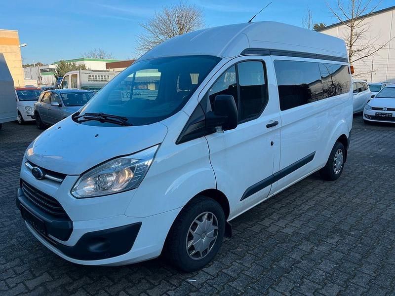 Weiß Gebraucht 2018 Ford Tourneo Trend Van / Kleinbus | 16.580 € (Superpreis) - Bild 1/4