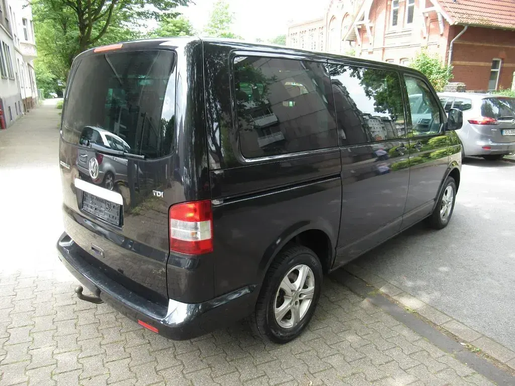 Gebraucht VW T5 Comfortline 131 PS (96 kW) 2008 Schwarz Van