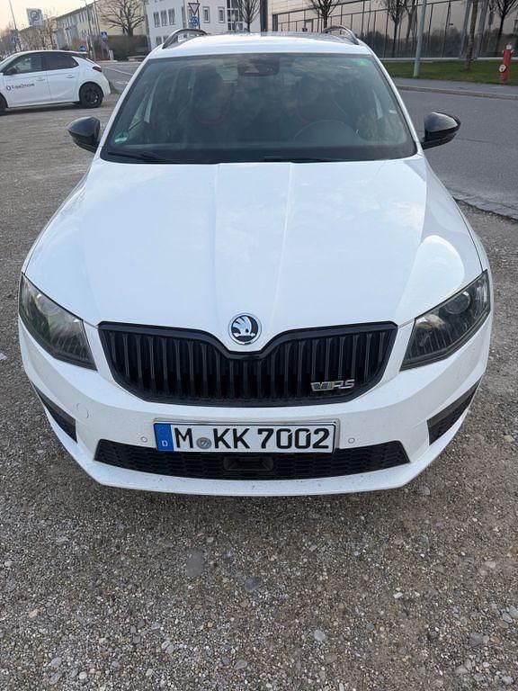 Gebraucht Skoda Octavia RS 220 PS (161 kW) 2014 Weiß Kleinwagen