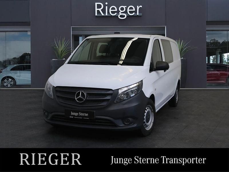 Weiß Gebraucht 2020 Mercedes Vito Van / Kleinbus | 26.954 € (Fairer Preis) - Bild 1/4