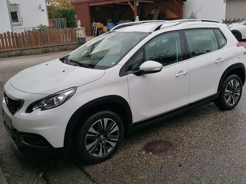 Weiß Gebraucht 2018 Peugeot 2008 Allure SUV | 9.900 € (Fairer Preis) - Bild 1/4