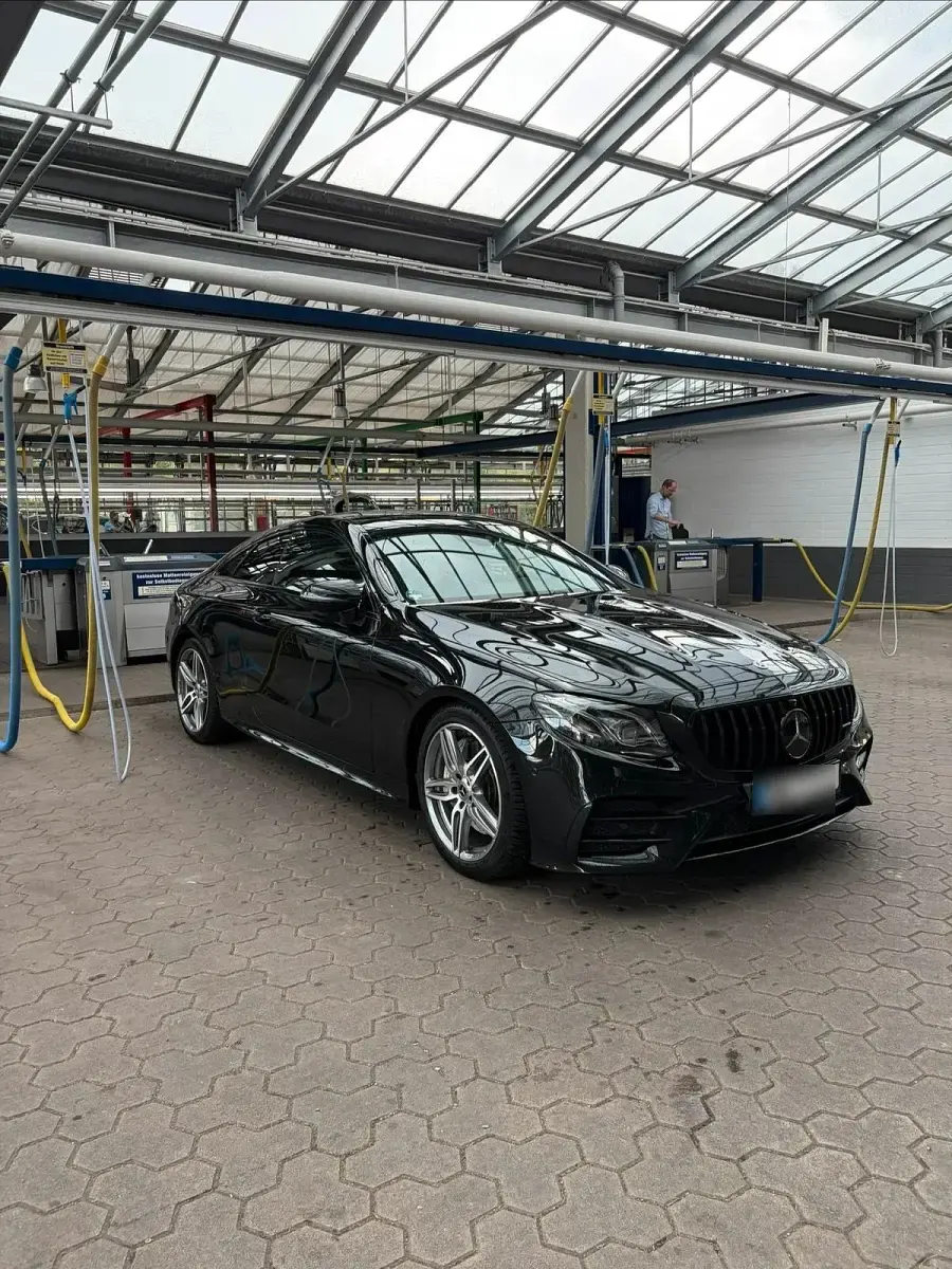 Gebraucht Mercedes E300 AMG 245 PS (180 kW) 2016 Schwarz Coupé