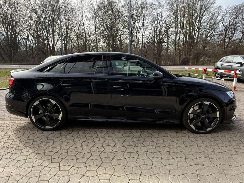 Gebraucht Audi RS3 Ambiente 400 PS (294 kW) 2020 Schwarz Limousine
