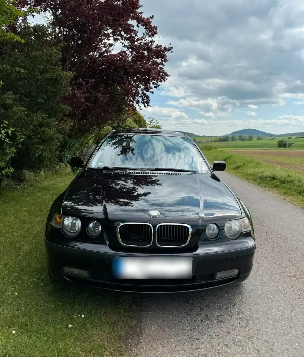 Gebraucht BMW 316 Compact Sport Line 116 PS (85 kW) 2004 Schwarz Kleinwagen