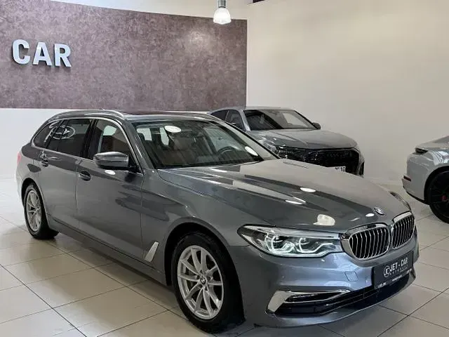 Gebraucht BMW 530 Luxury Line 265 PS (194 kW) 2019 Grau Kombi