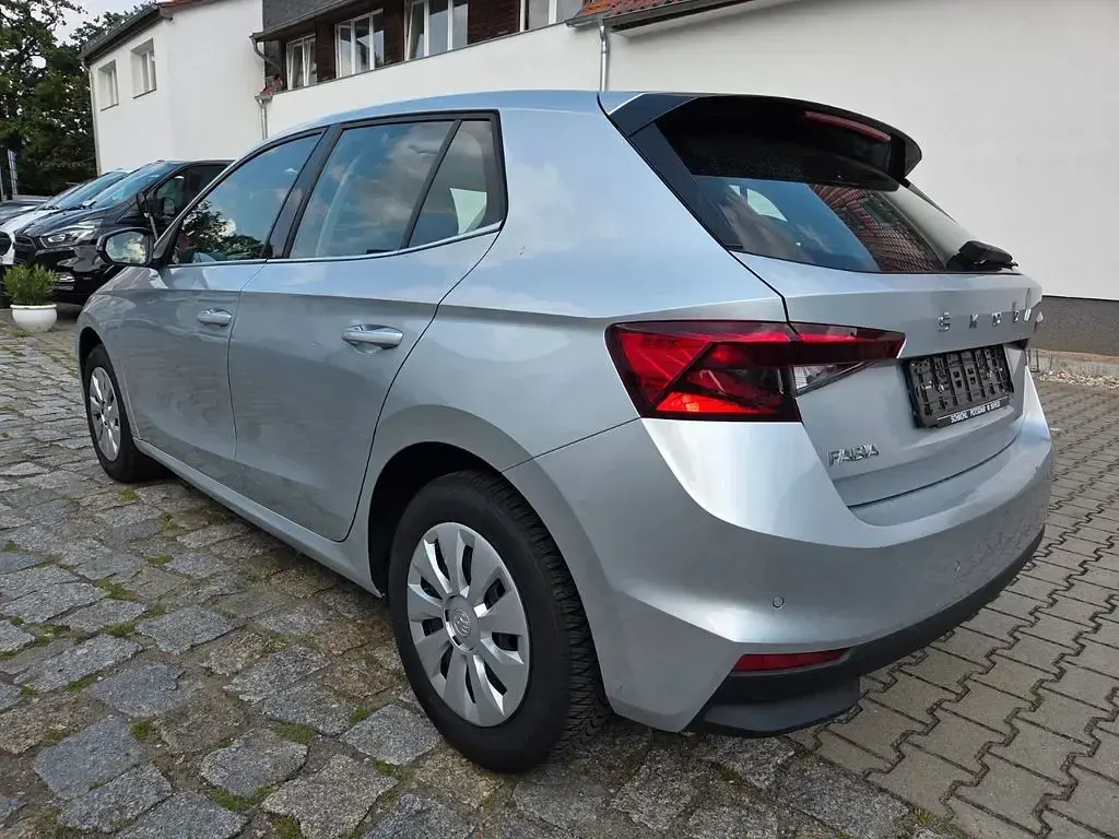 Gebraucht Skoda Fabia Ambition 80 PS (58 kW) 2022 Silber Kleinwagen