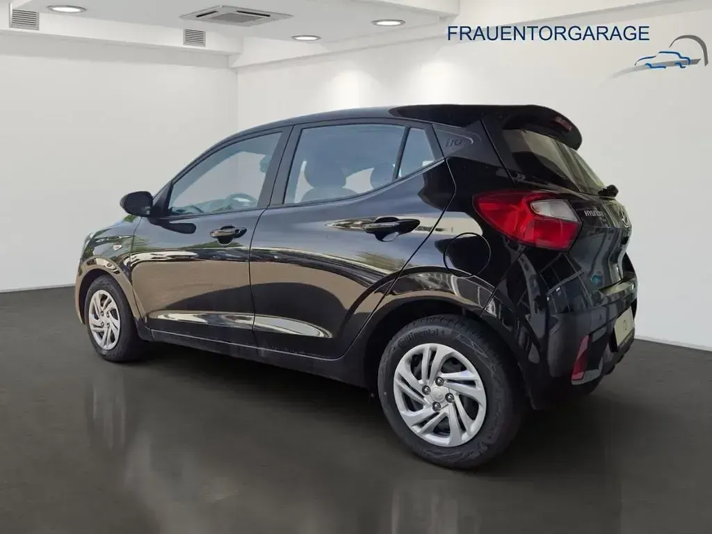Neu Hyundai i10 Select 63 PS (46 kW) 2025 Phantom black Kleinwagen