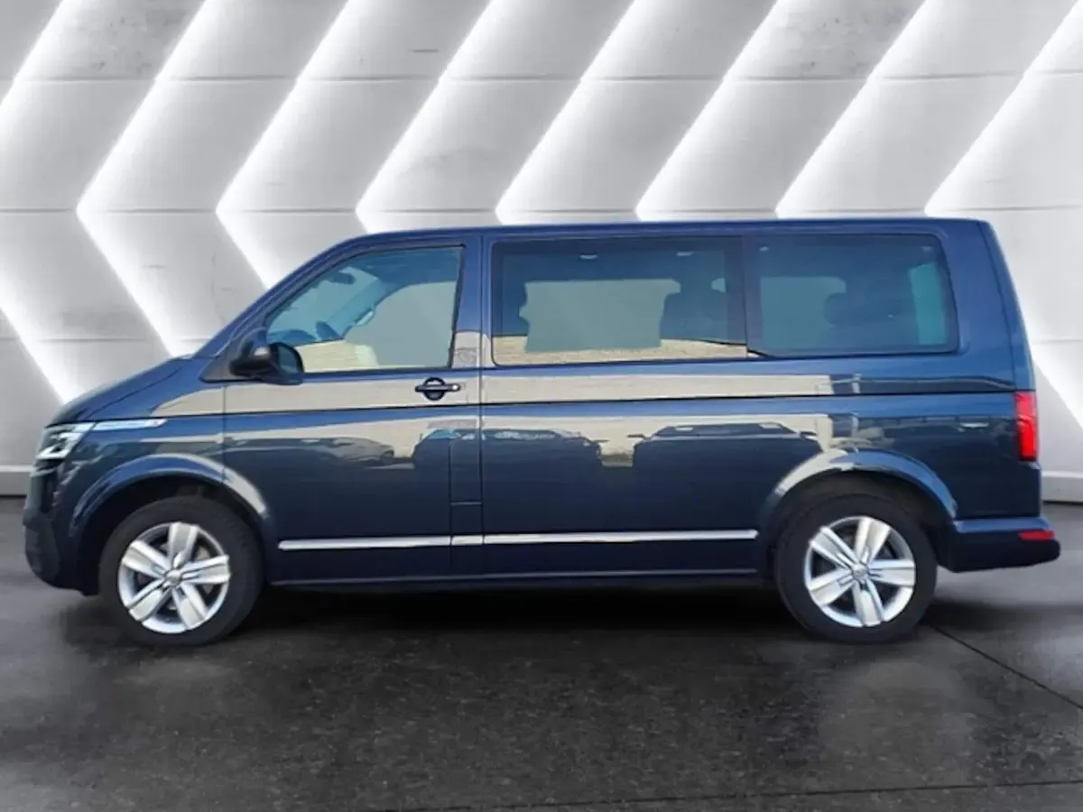 Gebraucht VW Multivan Comfortline 150 PS (110 kW) 2021 Blau Van / Kleinbus