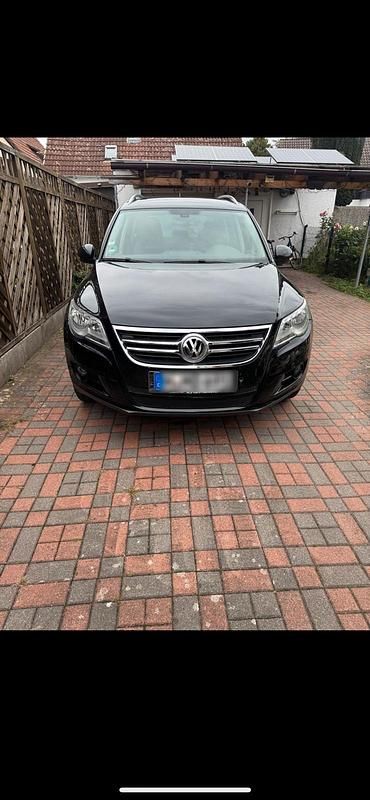 Schwarz Gebraucht 2009 VW Tiguan SUV | 5.750 € (Guter Preis) - Bild 1/4