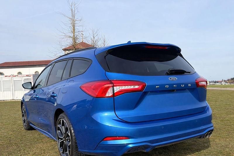 Gebraucht Ford Focus ST-Line X 150 PS (110 kW) 2020 Blau Kombi