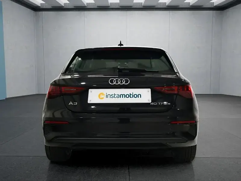 Gebraucht Audi A3 e-tron 204 PS (150 kW) 2024 Schwarz Kleinwagen