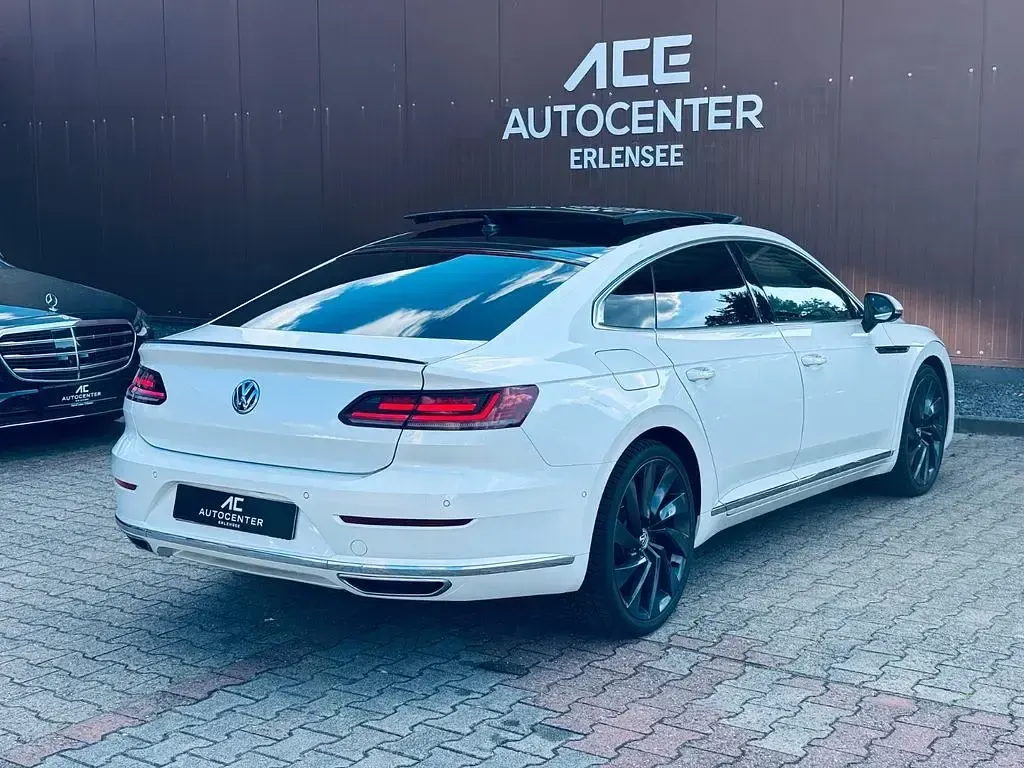 Gebraucht VW Arteon R-line 239 PS (175 kW) 2018 Weiß Kleinwagen